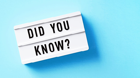 Eine Leuchttafel mit der Aufschrift “Did you know?”.