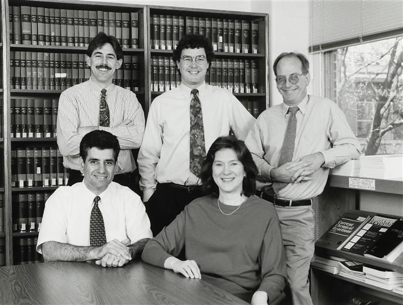 Im Jahr 1992 schloss MSD sich mit anderen Pharmaunternehmen zusammen, um die „Inter-Company Collaboration for AIDS Drug Development“ zu gründen und HIV-Behandlungsmöglichkeiten zu erforschen.