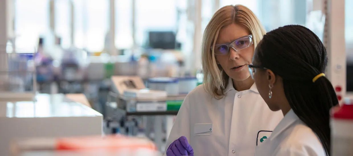 Im Jahr 2021 haben wir eine Zusammenarbeit mit Gilead vereinbart, um gemeinsam in der weltweiten HIV-Gemeinschaft gegen HIV einzustehen.